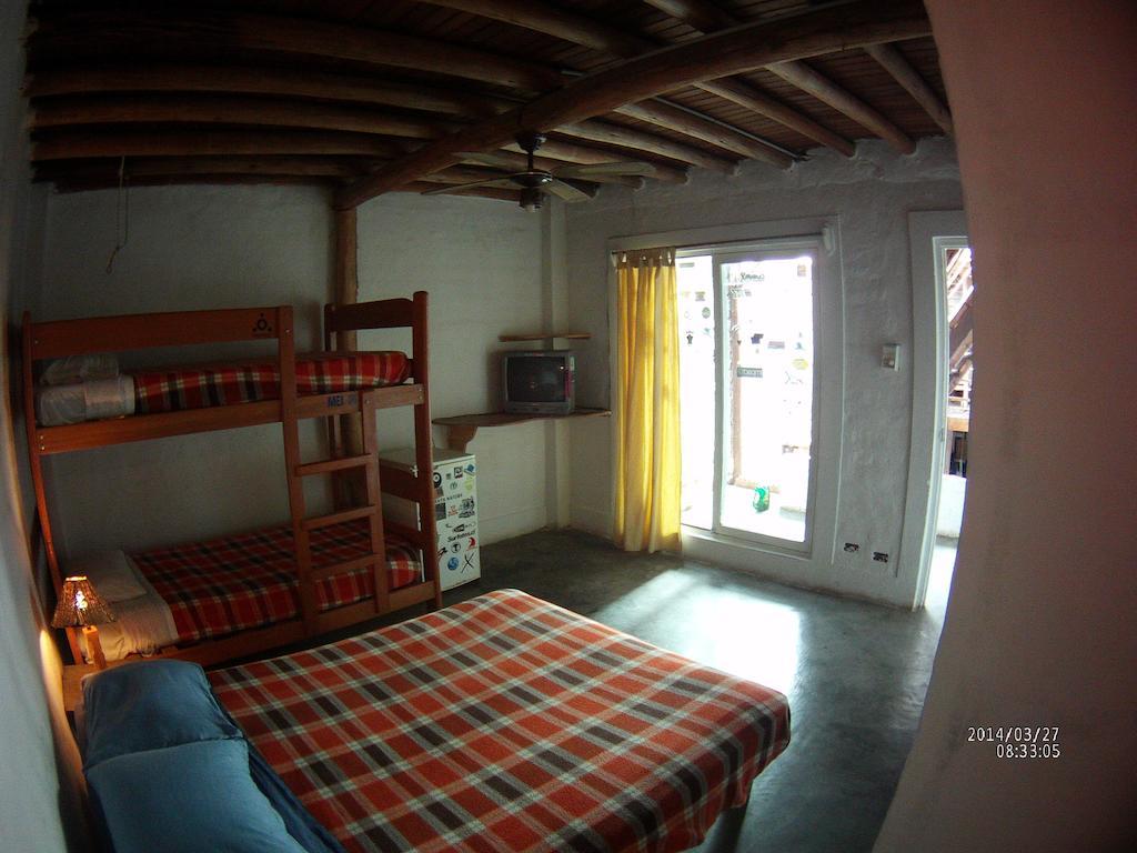 Tio Richi Surfcamp Albergue Punta Hermosa Habitación foto